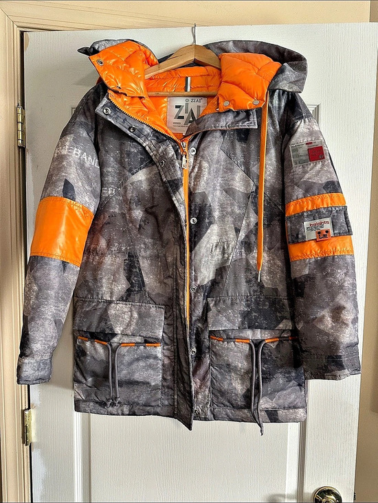 ZIAI Jackets & Blazers - Unisex ZIAI puffer jacket Geometric in Gray & Orange Size Medium NWOT